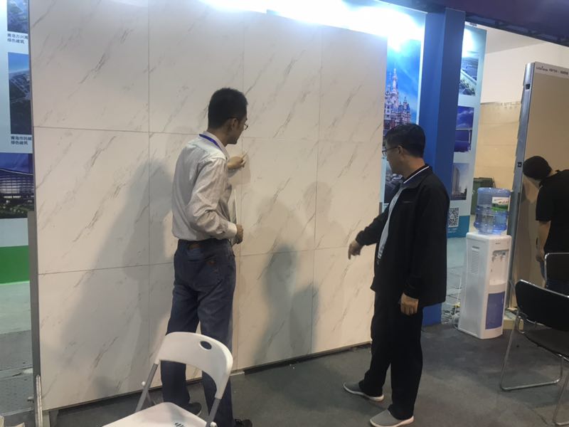 魯泰無機預涂板亮相第四屆山東省綠色建筑與建筑節(jié)能新技術產(chǎn)品博覽會